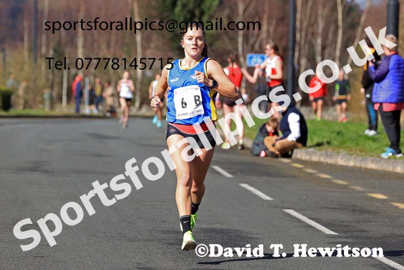 Senior womens 2024 Elswick Harriers Good Friday Relays, Newburn, Newcastle Upon Tyne  Photo: David T. Hewitson/Sports for All Pics